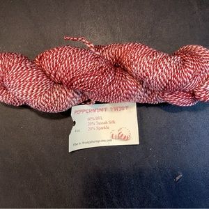 Hand spun wool/silk art yarn 4 ozs